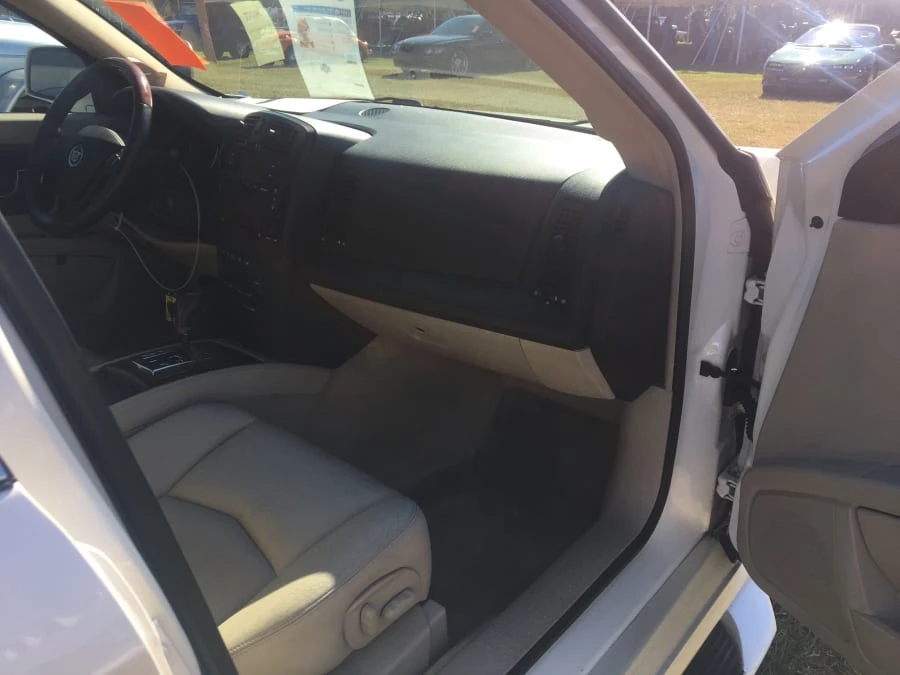 2005 Cadillac SRX - Image 4 of 6