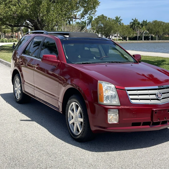 2005 Cadillac SRX - Image 3 of 12