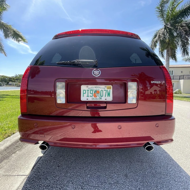 2005 Cadillac SRX - Image 9 of 12