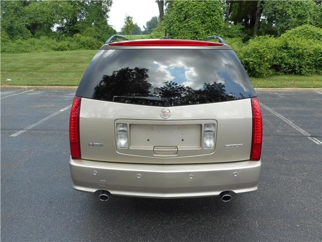 2005 Cadillac SRX - Image 5 of 12