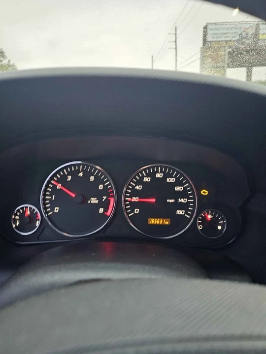 2005 Cadillac SRX - Image 16 of 16