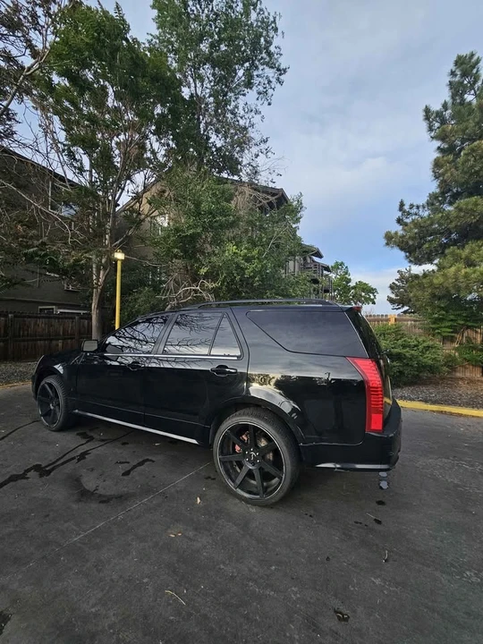 2005 Cadillac SRX - Image 5 of 16