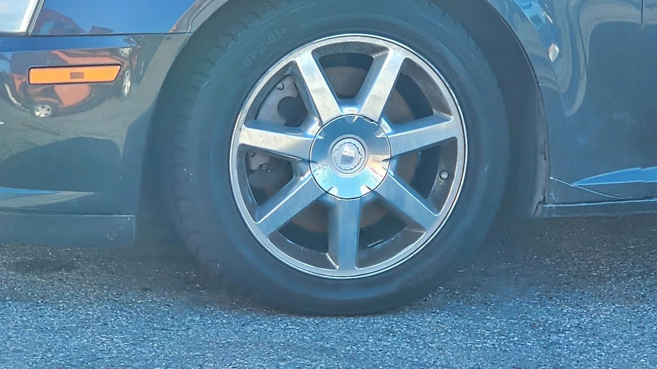2005 Cadillac STS - Image 8 of 9