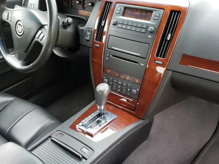 2005 Cadillac STS - Image 5 of 10