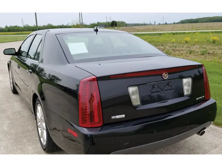 2005 Cadillac STS - Image 3 of 10
