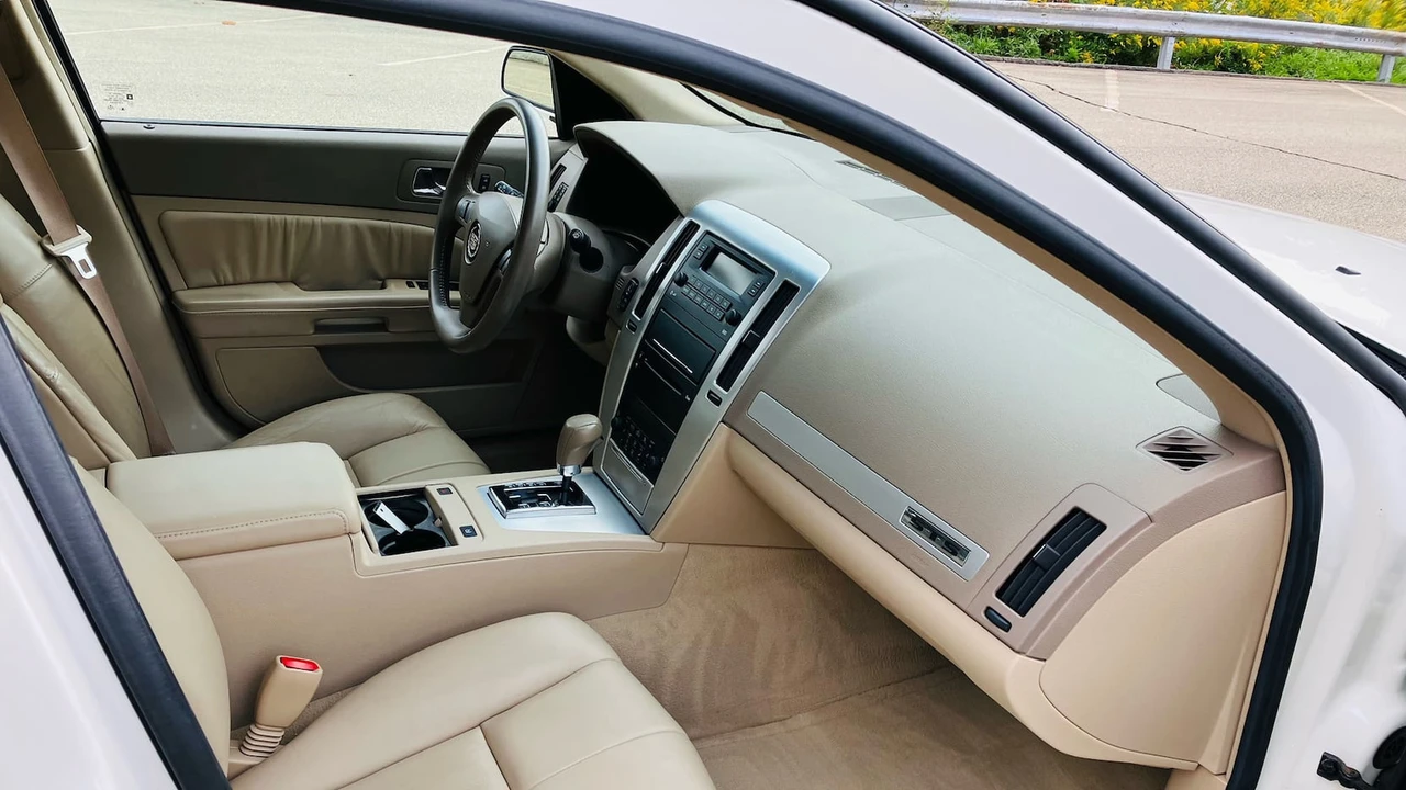 2005 Cadillac STS - Image 3 of 7