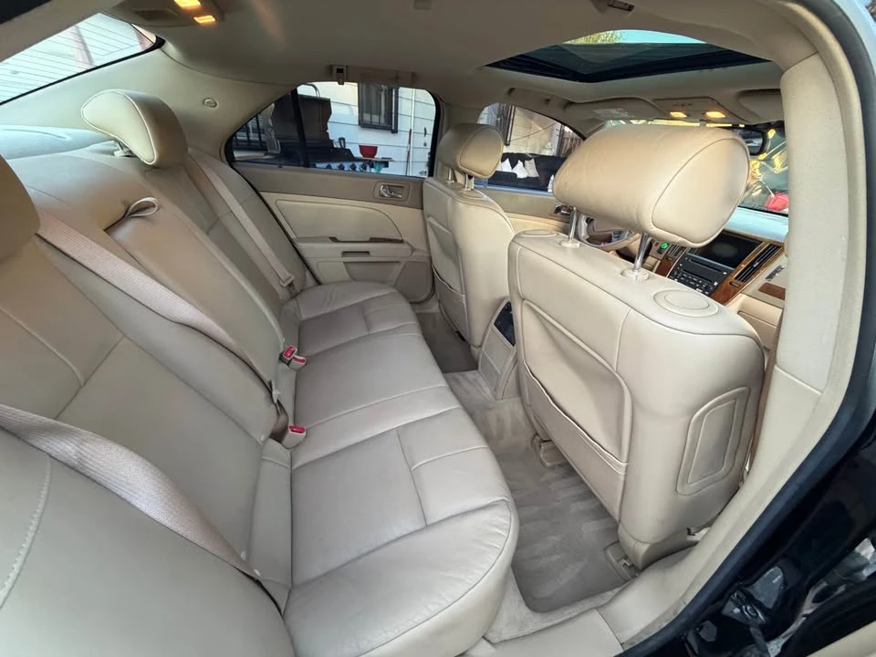 2005 Cadillac STS-V - Image 15 of 19
