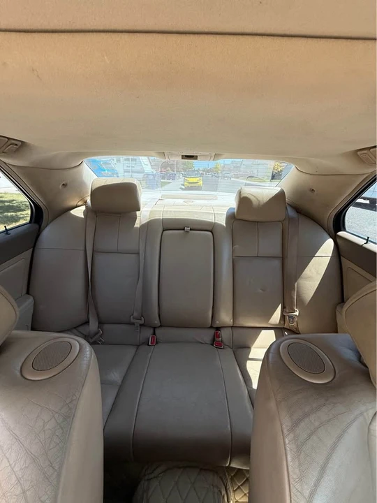 2005 Cadillac STS - Image 9 of 15