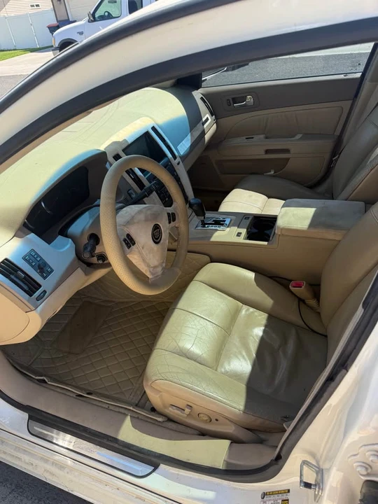 2005 Cadillac STS - Image 11 of 15