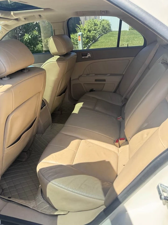 2005 Cadillac STS - Image 13 of 15