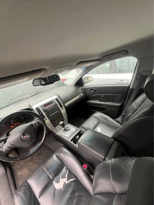 2005 Cadillac STS - Image 10 of 16