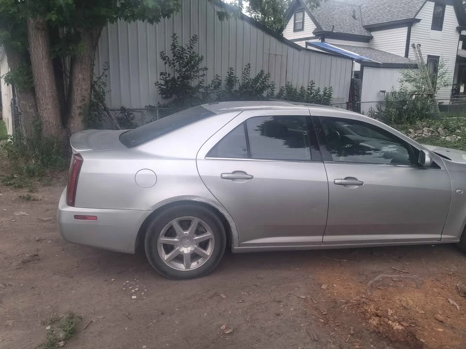 2005 Cadillac STS - Image 2 of 6