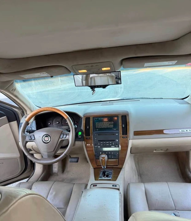 2005 Cadillac STS - Image 4 of 6