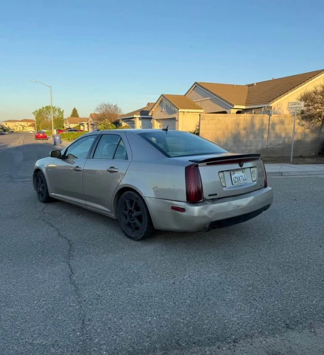 2005 Cadillac STS - Image 3 of 6