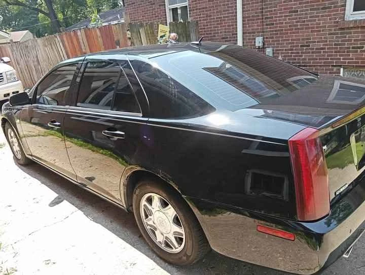 2005 Cadillac STS - Image 4 of 10