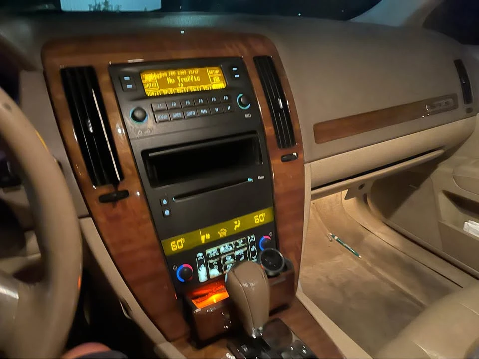 2005 Cadillac STS - Image 7 of 8