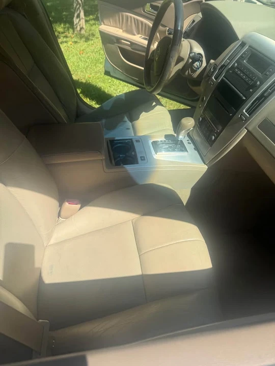 2005 Cadillac STS - Image 8 of 13