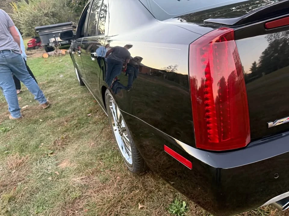 2005 Cadillac STS-V - Image 6 of 12