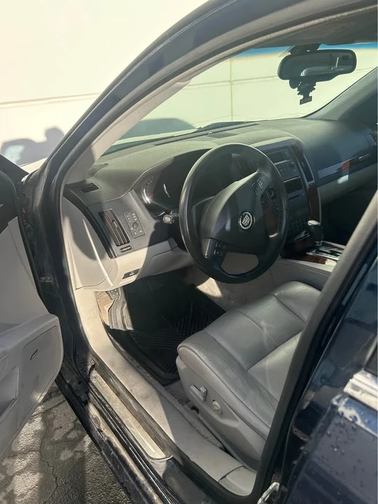 2005 Cadillac STS-V - Image 2 of 5