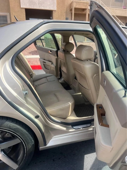 2005 Cadillac STS-V - Image 7 of 12
