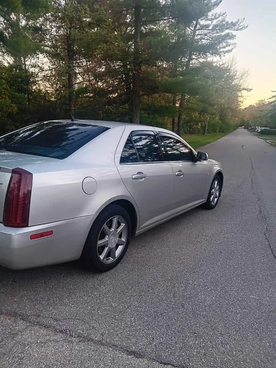 2005 Cadillac STS-V - Image 3 of 5