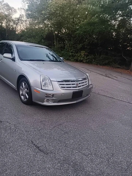 2005 Cadillac STS-V - Image 2 of 5