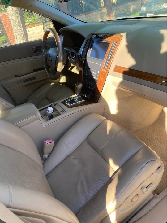2005 Cadillac STS-V - Image 9 of 10