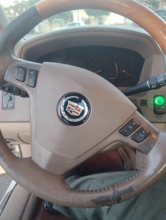 2005 Cadillac STS-V - Image 8 of 10