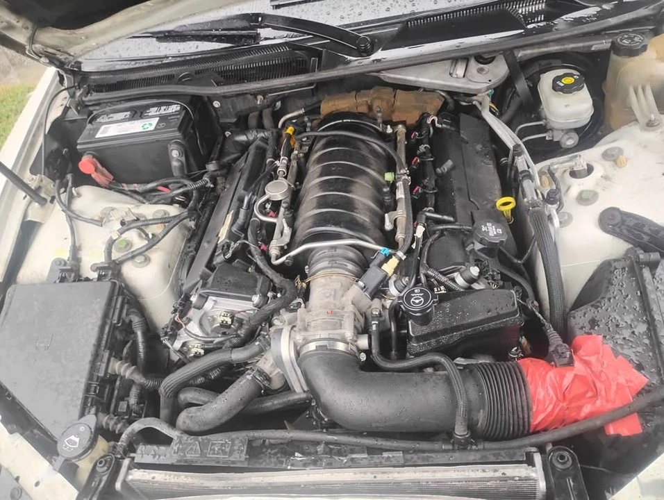 2005 Cadillac STS-V - Image 2 of 10
