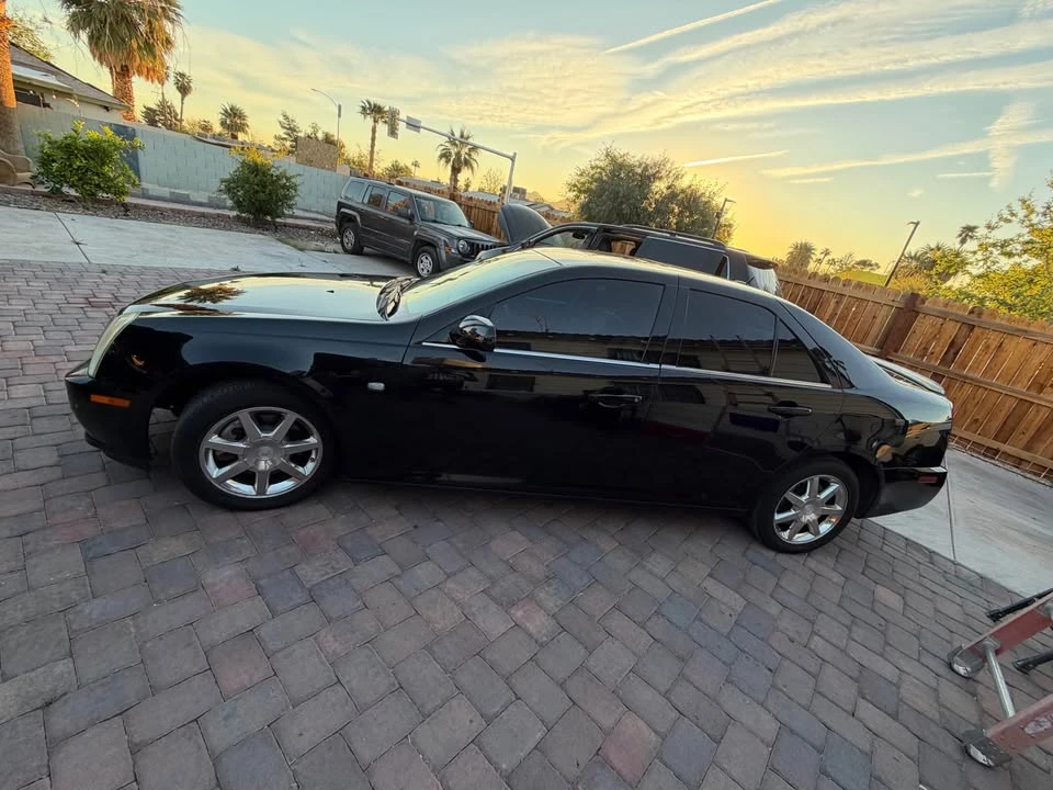 2005 Cadillac STS - Image 17 of 19