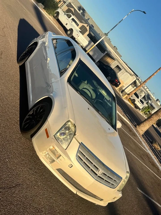 2005 Cadillac STS - Image 2 of 7
