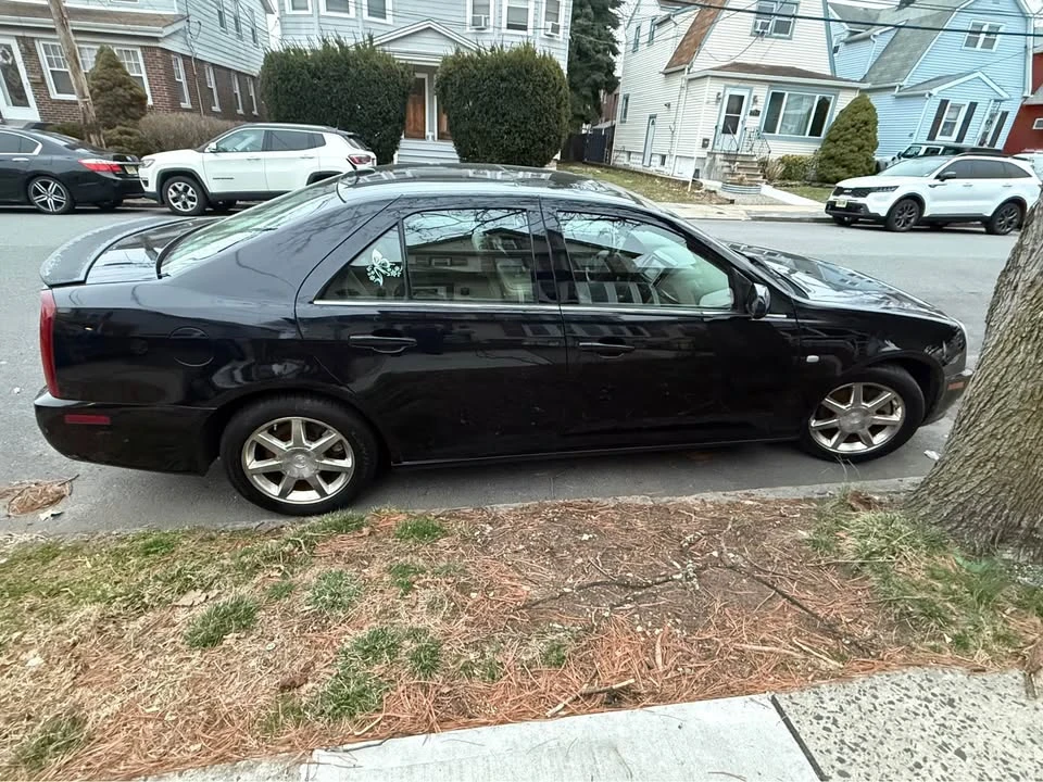 2005 Cadillac STS-V - Image 10 of 17