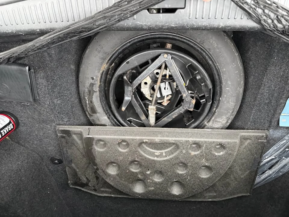 2005 Cadillac STS-V - Image 7 of 17
