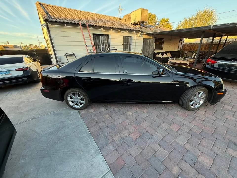 2005 Cadillac STS - Image 16 of 20