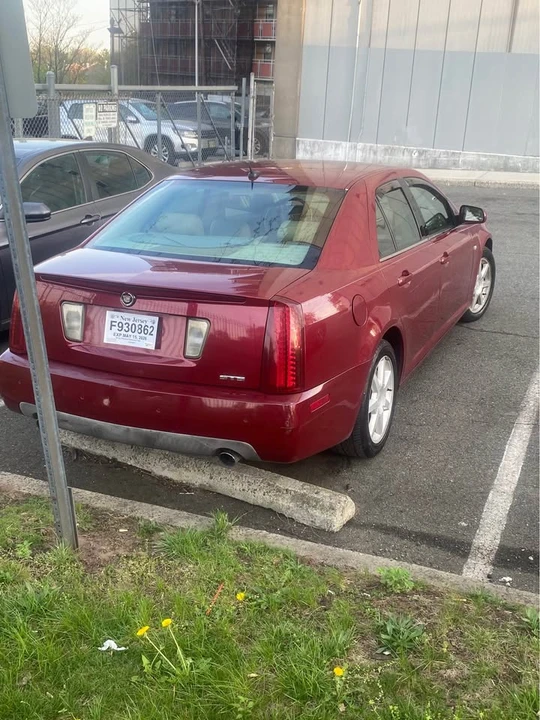 2005 Cadillac STS - Image 3 of 3