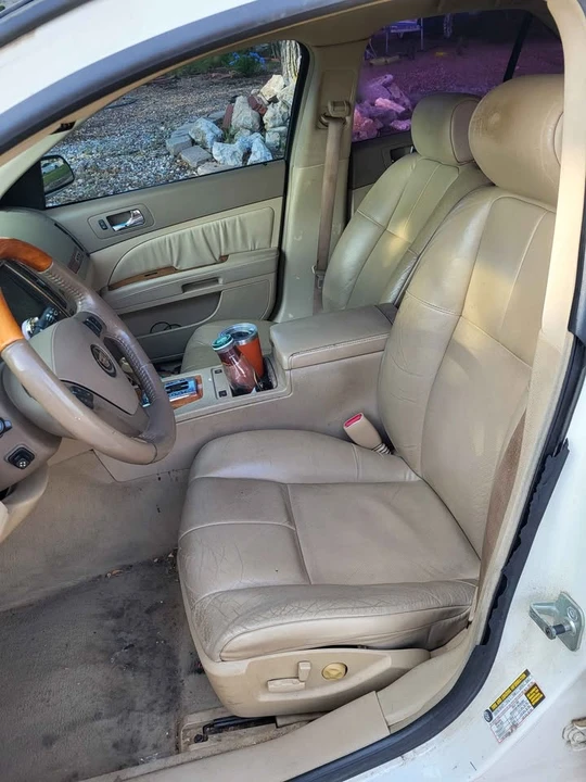2005 Cadillac STS - Image 8 of 11