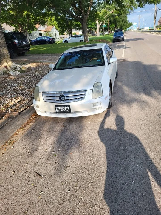 2005 Cadillac STS - Image 2 of 11