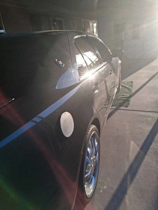 2005 Cadillac STS - Image 2 of 4