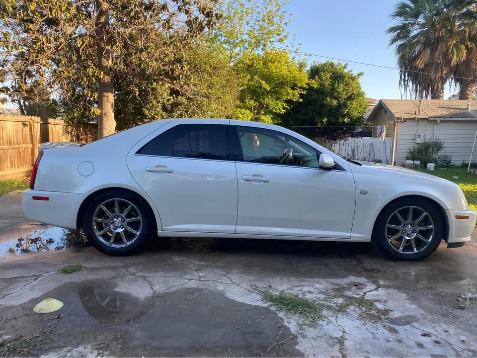 2005 Cadillac STS-V - Image 2 of 7
