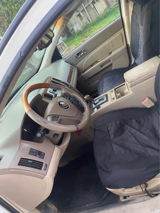 2005 Cadillac STS-V - Image 6 of 7
