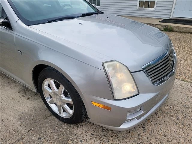 2005 Cadillac STS - Image 11 of 21