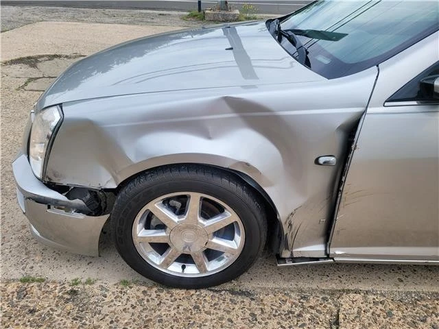 2005 Cadillac STS - Image 8 of 21