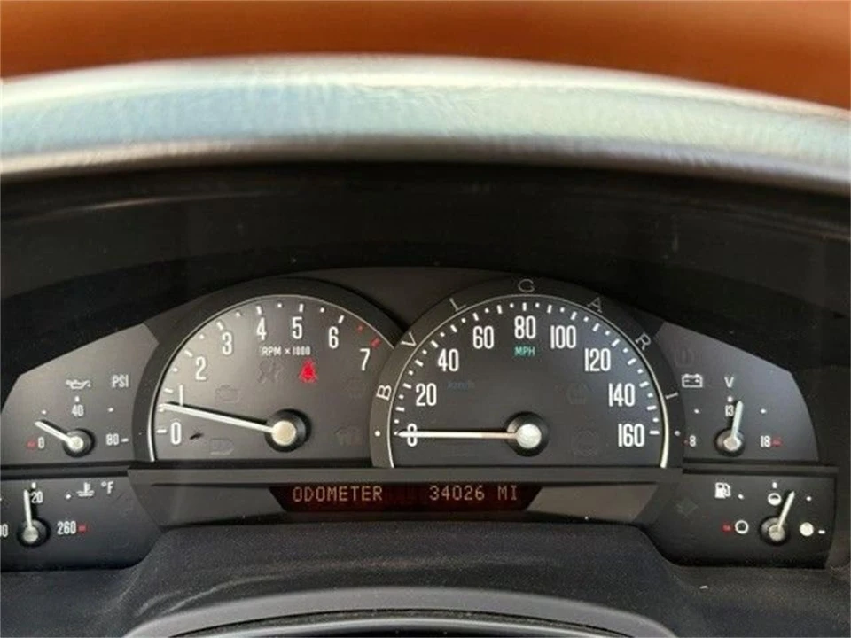 2005 Cadillac XLR - Image 16 of 19