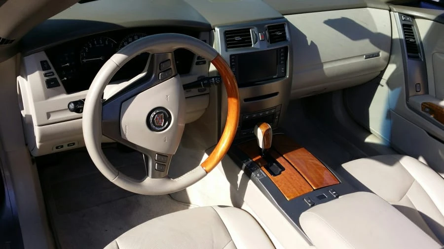 2005 Cadillac XLR - Image 3 of 5