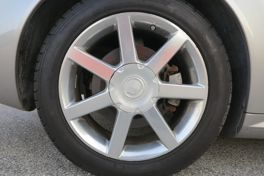 2005 Cadillac XLR - Image 31 of 31