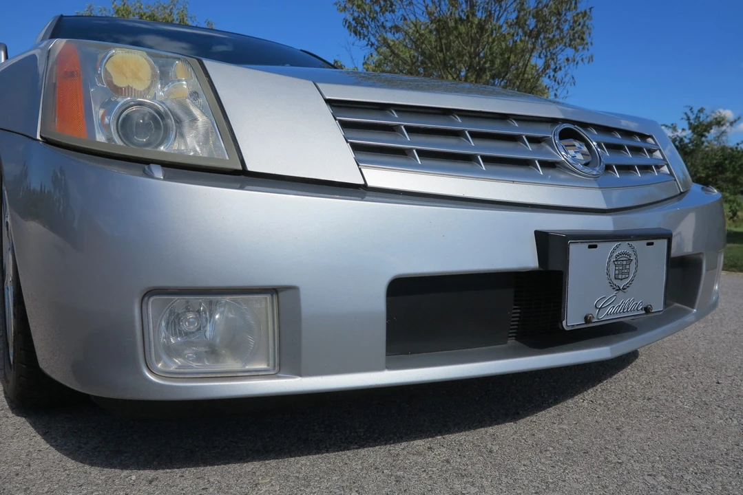 2005 Cadillac XLR - Image 18 of 31
