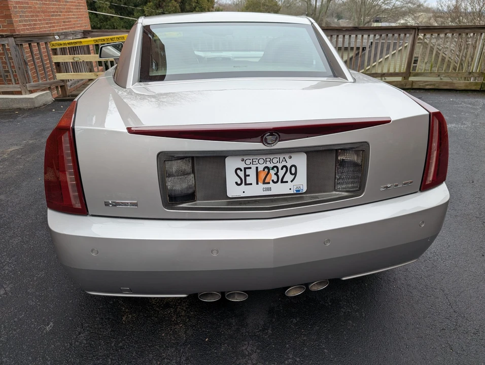 2005 Cadillac XLR - Image 9 of 31