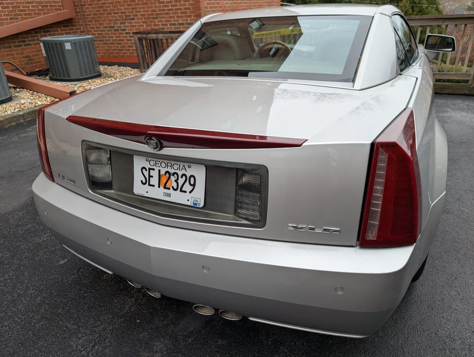 2005 Cadillac XLR - Image 8 of 31