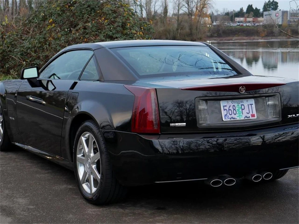 2005 Cadillac XLR - Image 3 of 31