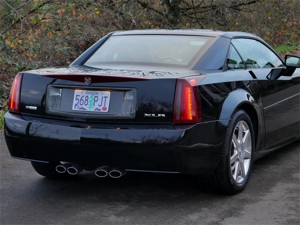 2005 Cadillac XLR - Image 6 of 31